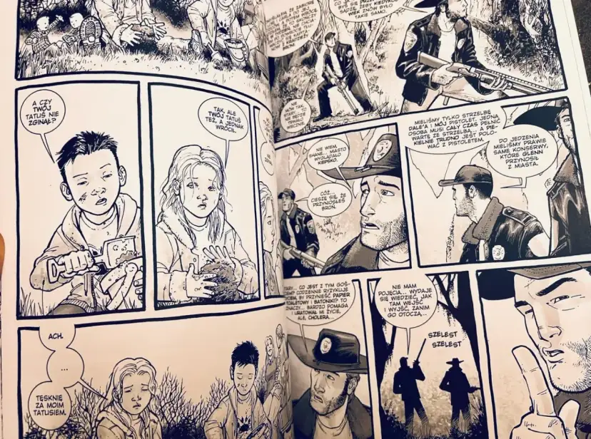 Kadr z komiksu The Walking Dead. Dzieci tęsknią za ojcem, podczas gdy dorośli rozmawiają o broni i zapasach.