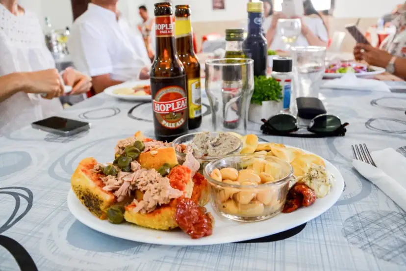 Malta gdzie zjeść: odkryj najlepsze restauracje i lokalne smaki