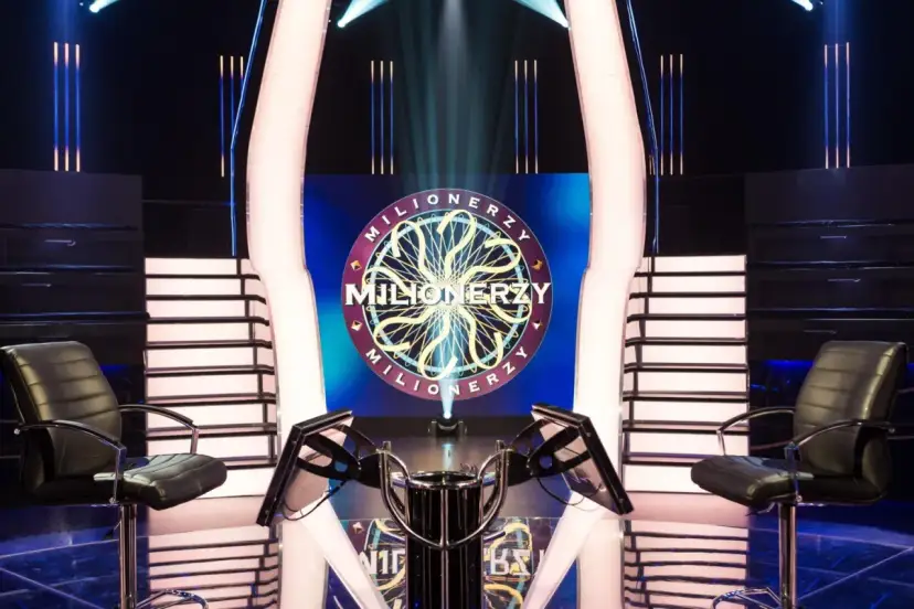 Studio "Milionerzy" gotowe na kolejnych uczestników. Czy ktoś z nich ma IQ jak członkowie Mensa?