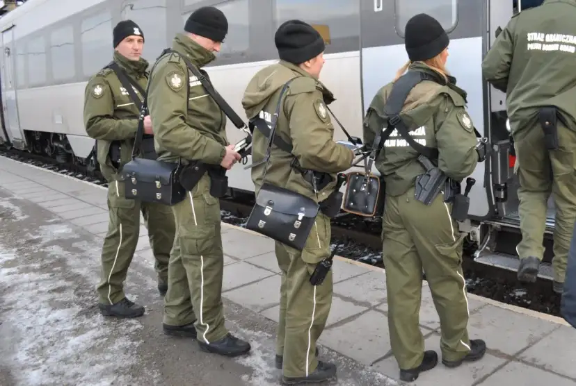 Rozporządzenie MSWiA: Umundurowanie Straży Granicznej Pełny Przewodnik