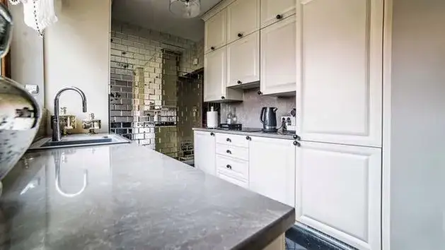 Ile wysunąć blat kuchenny, aby uniknąć problemów z przestrzenią?