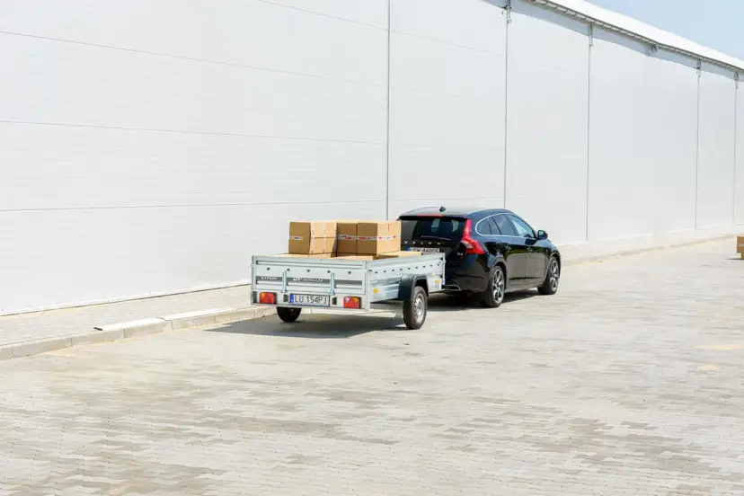 Przyczepa SAM: Zbuduj, zarejestruj, oszczędź! Poradnik krok po kroku