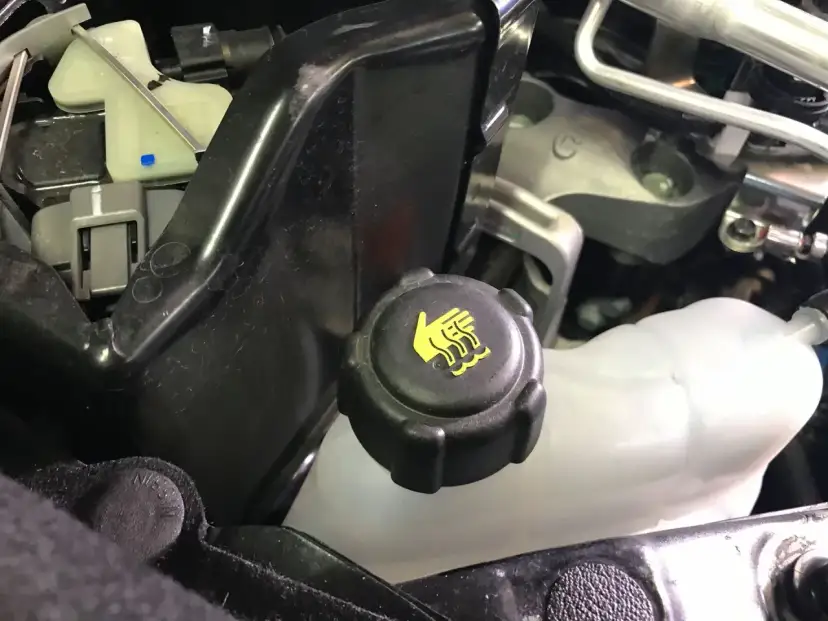 Jak zrobić płyn do chłodnicy - uniknij kosztownych błędów przy produkcji