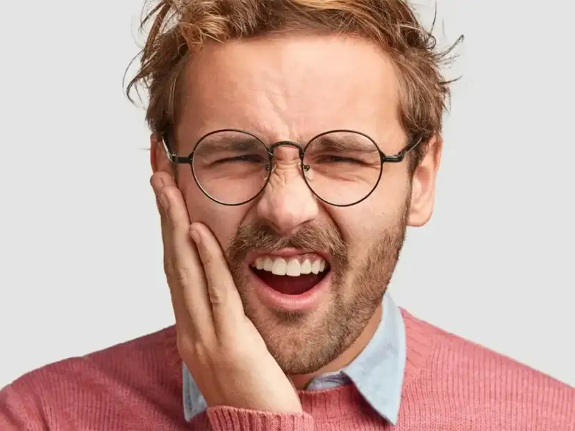 Ból zęba? Ulga tu i teraz: domowe sposoby, leki i kiedy do dentysty