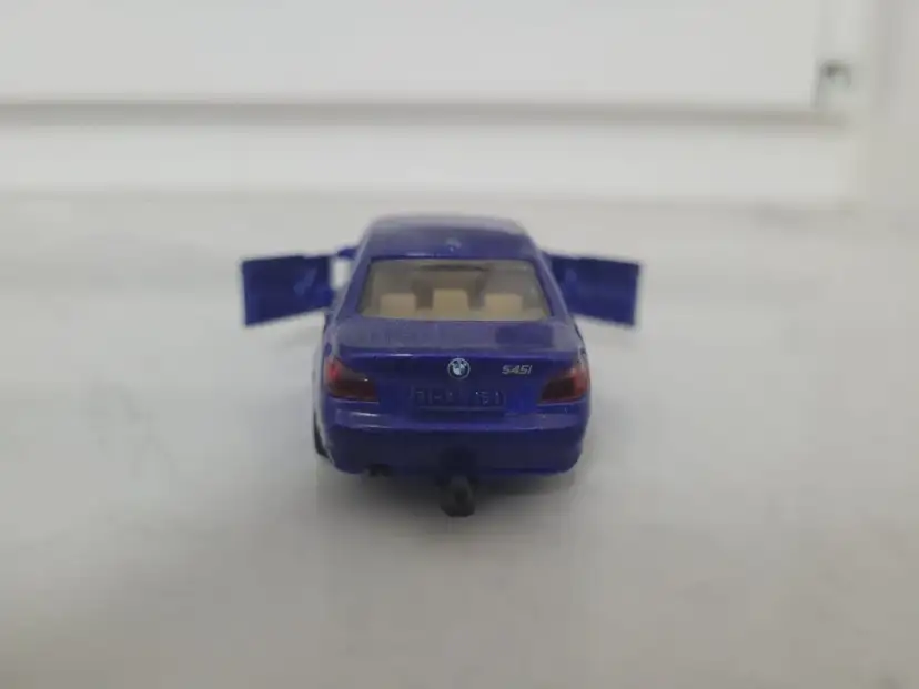 Najlepsze modele zabawkowe BMW E60: Ceny, skale i gdzie kupić