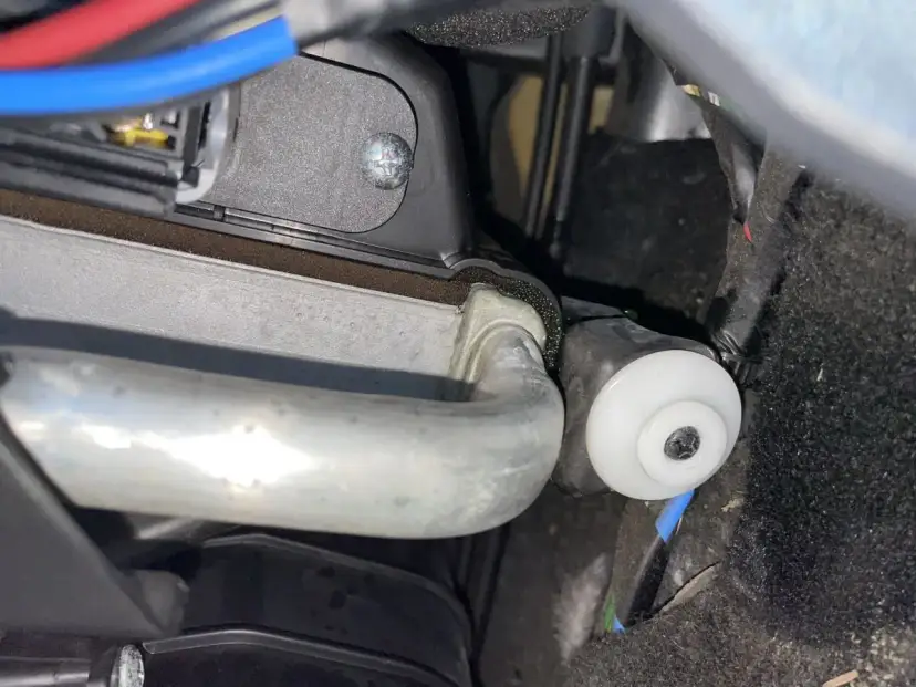 Hyundai i30: Wymiana chłodnicy klimatyzacji DIY kompletny poradnik