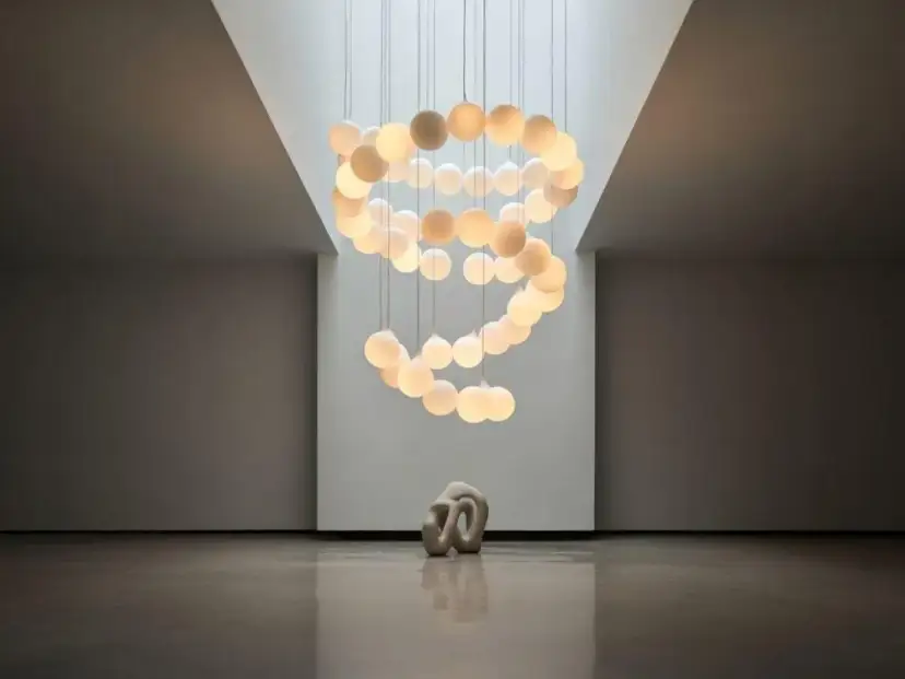 Żyrandol dający dużo światła: Poznaj sekrety jasnego wnętrza