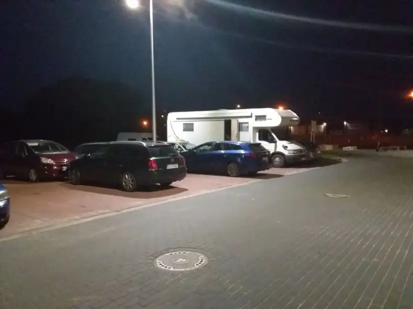 Kołobrzeg: Darmowe parkingi? Gdzie zaparkować bez opłat!