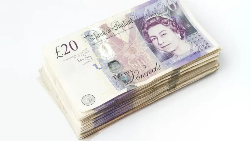 Funt szterling: Waluta UK. Jak płacić i wymieniać, by nie stracić?
