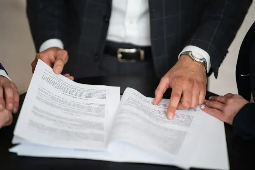 Sprzedaż mieszkania: Dokumenty, koszty, formalności. Twój poradnik.