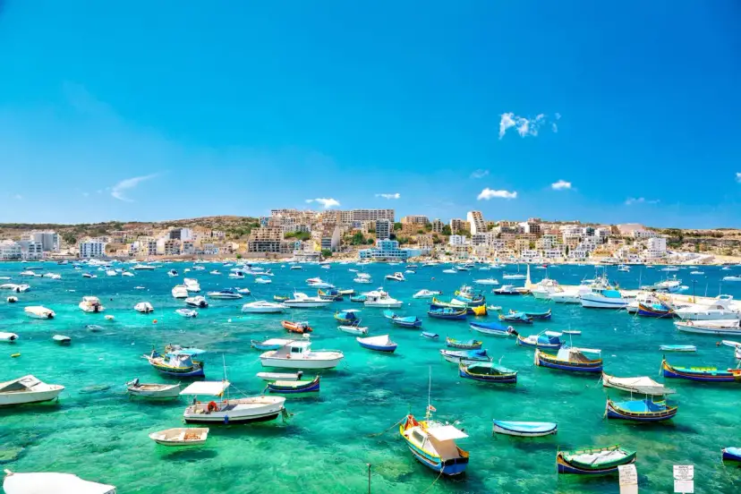 Czy Malta to wyspa czy archipelag? Zaskakujące fakty o Malcie