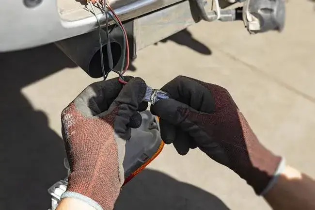 H2 żarówka – kluczowe informacje o wymianie i zastosowaniu w pojazdach