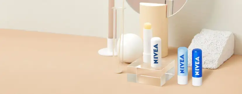 Najlepsza pomadka Nivea – skuteczne nawilżenie i ochrona ust
