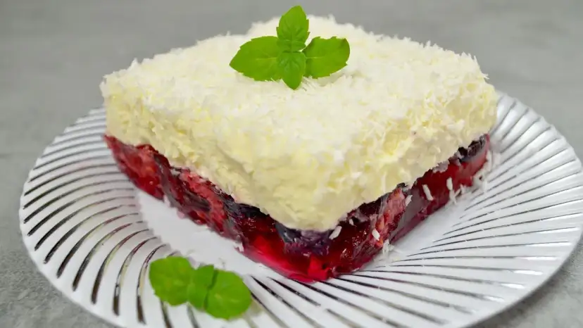 Pyszne desery z serka mascarpone i galaretki, które musisz spróbować