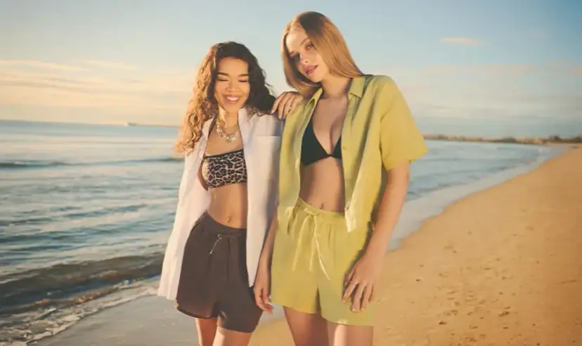 Co to bikini? Poznaj historię i różne style tego stroju kąpielowego