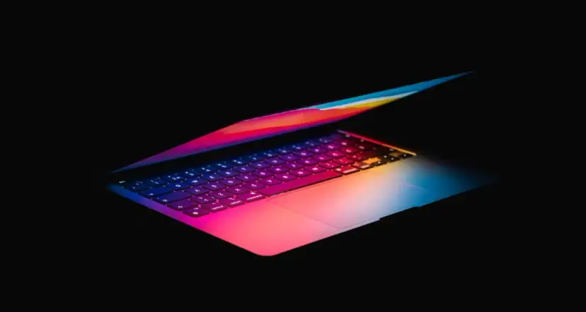 Jaki laptop do Photoshopa? Wybierz sprzęt, który przyspieszy pracę!