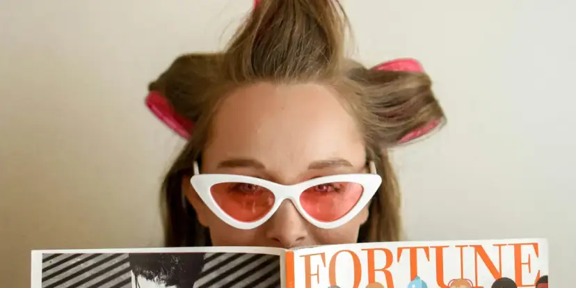 Haare mit Locken: Die besten Methoden für traumhafte Locken ohne Hitze