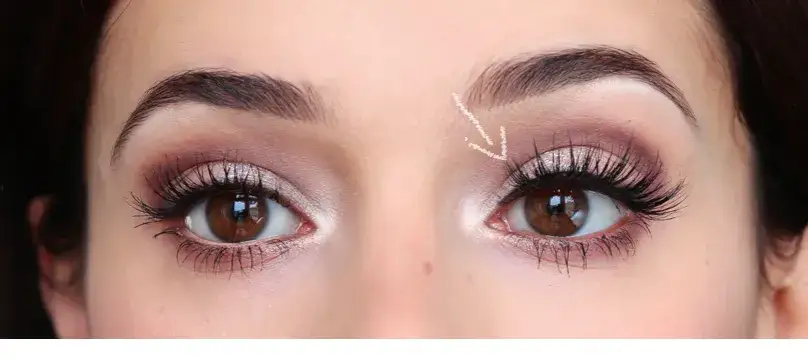 Sztuczne rzęsy opadają? Sprawdź, jak przedłużyć ich trwałość