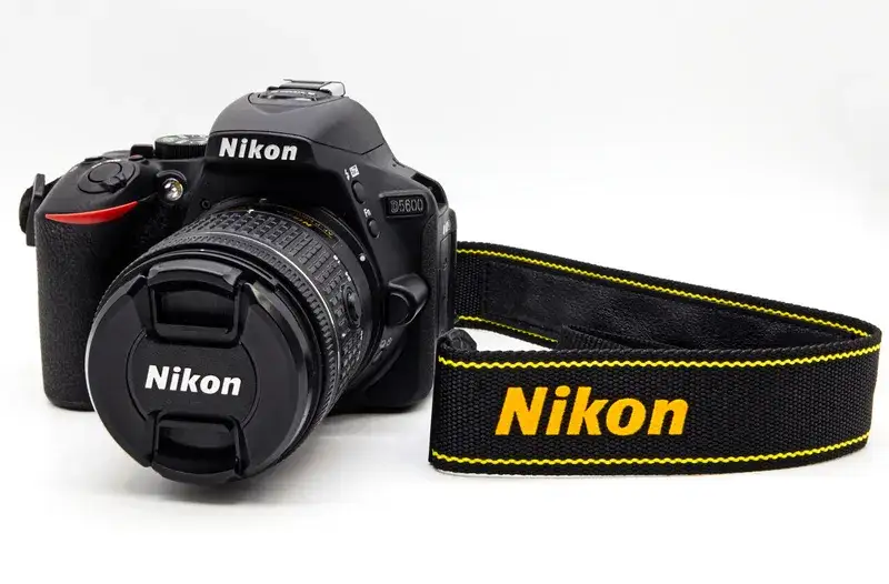 Najlepsze obiektywy do Nikon D5600 – wybierz idealny dla siebie