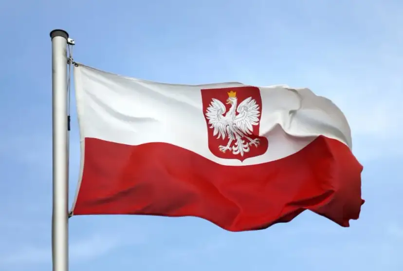 Jak wygląda polska flaga? Odkryj jej kolory i symbolikę