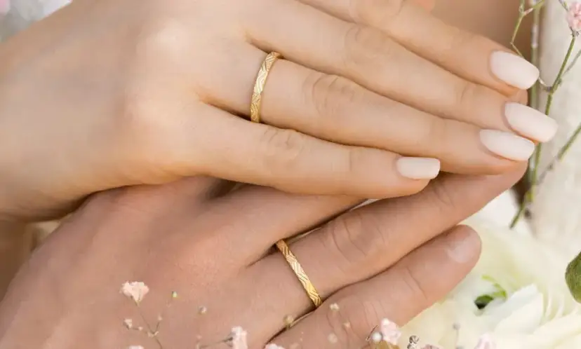 Biżuteria na rocznicę ślubu dla męża - wyjątkowe pomysły na prezent