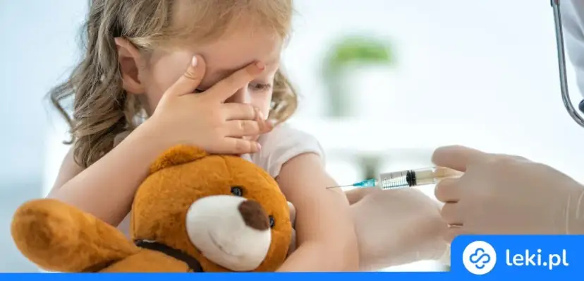 Lekki katar u dziecka a szczepienie: Czy zawsze czekać?