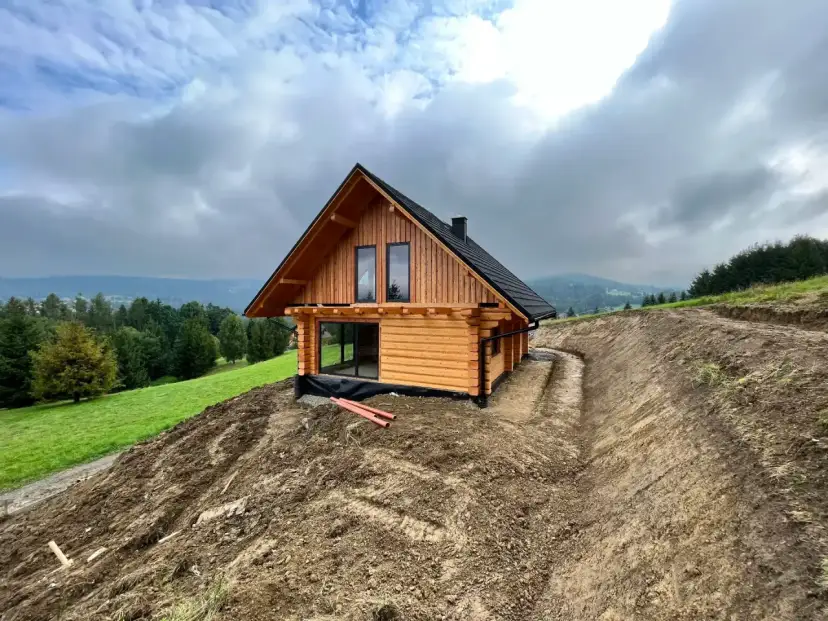 Jak zbudować dom drewniany całoroczny bez zbędnych kosztów i stresu