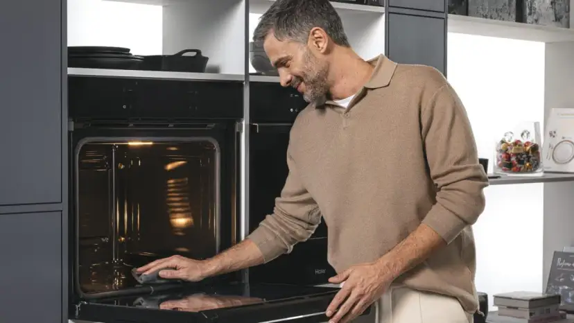 Jak wyczyścić piekarnik parą i uniknąć trudnych zabrudzeń