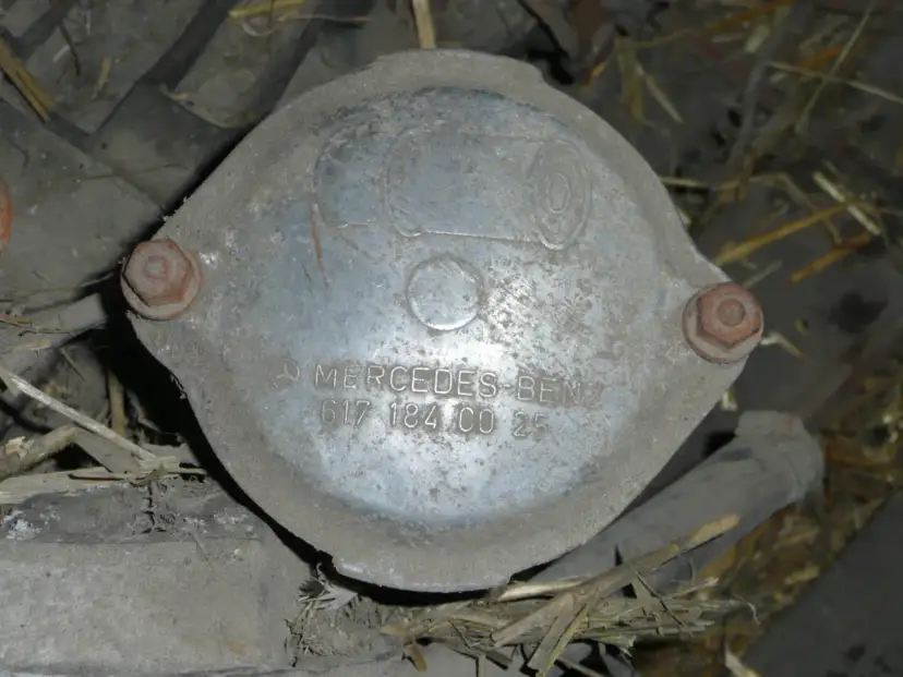 Gdzie jest kod silnika Mercedes? Oto miejsca, które musisz znać