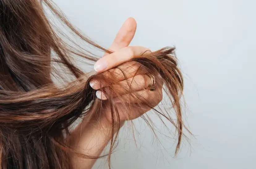 Strohige Haare: Ursachen und effektive Tipps zur Verbesserung