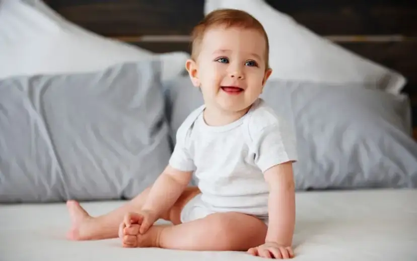 Kiedy dziecko siada? Odkryj, co wpływa na umiejętność siadania