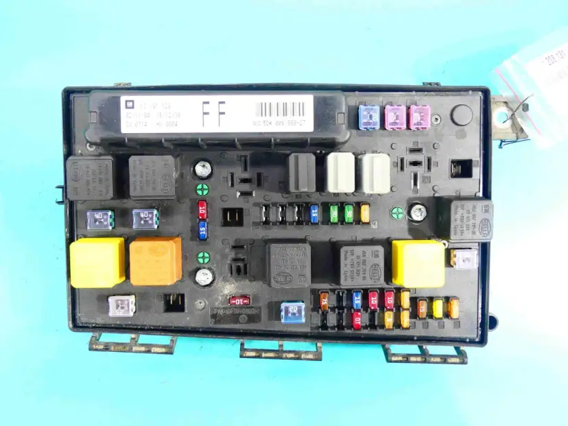 Astra H gdzie są bezpieczniki? Odkryj ich lokalizację i uniknij problemów