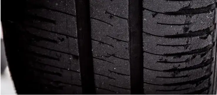 Jakie opony do SUV 4x4 wybrać, by uniknąć niebezpieczeństw na drodze?