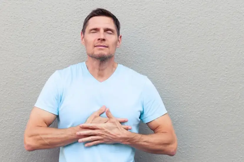 Ból w klatce? Otwórz czakrę serca - poznaj przyczyny i metody
