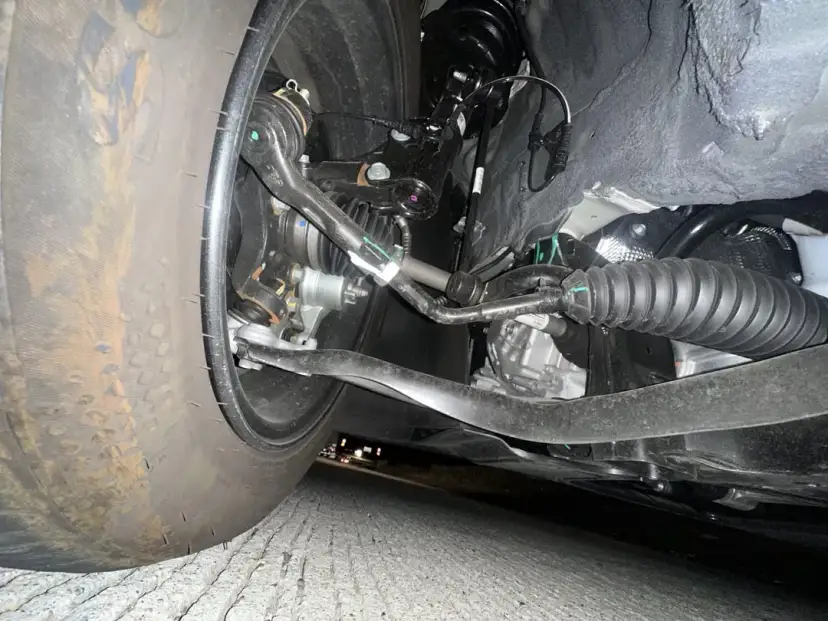 Czy po wymianie maglownicy trzeba ustawiać zbieżność, aby uniknąć problemów?