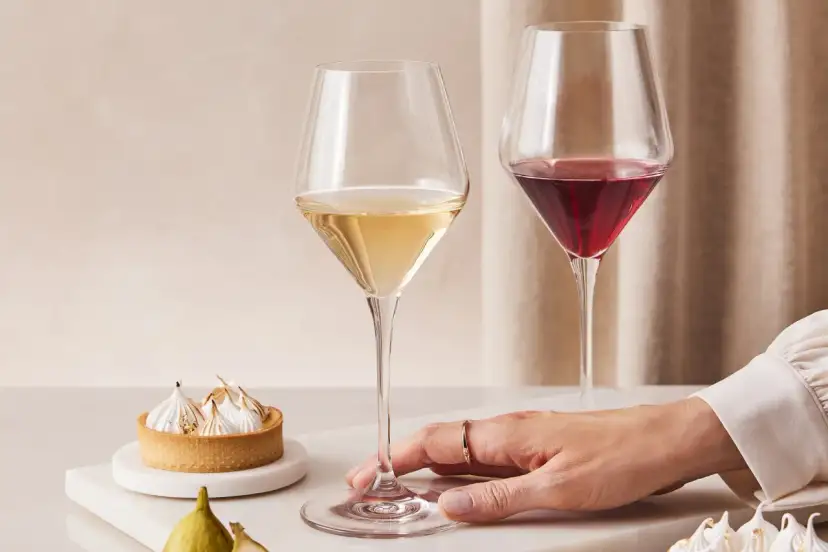 Jak rozpoznać zepsute wino? 7 sygnałów i co z nim zrobić!