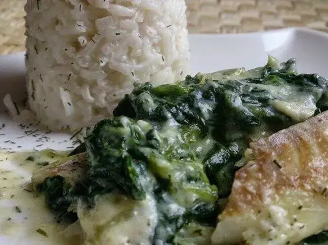 Mistrzowska zapiekanka rybna w sosie koperkowym: przepis i sekrety