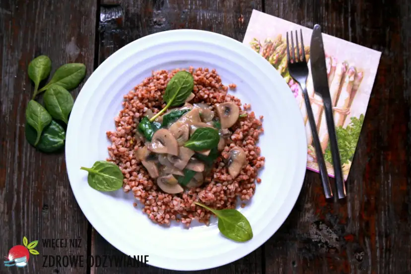 Ugotowana kasza gryczana: 15+ pomysłów na dania bez marnowania!