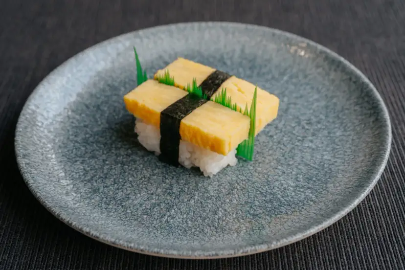 Tamago Sushi: Co to jest? Słodko-słony omlet bez ryby!