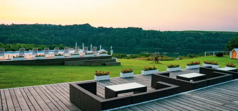 Kujawsko-Pomorskie: Hotele nad jeziorem luksus, rodzina, aktywność