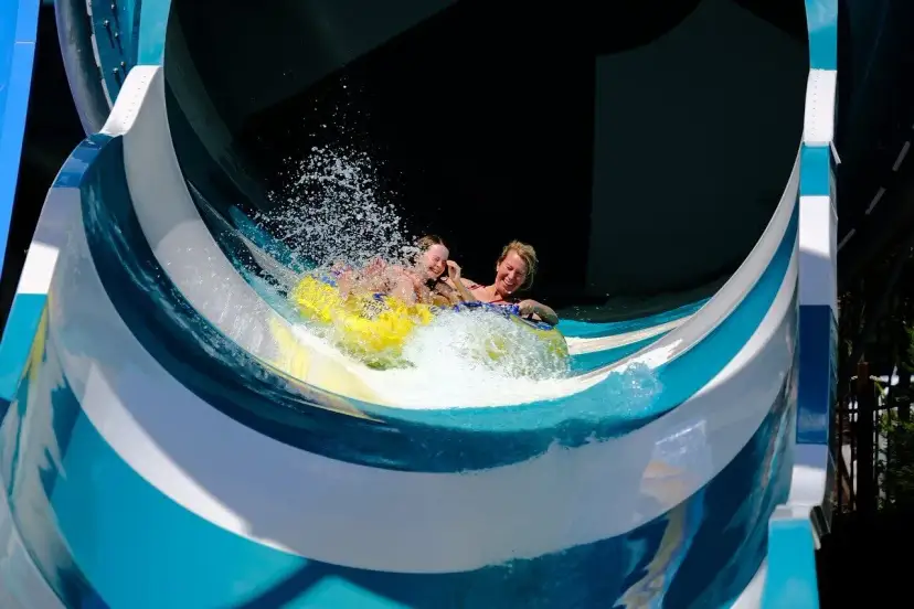 Aquapark Białka czy Bukowina: Który wybór przyniesie więcej radości?