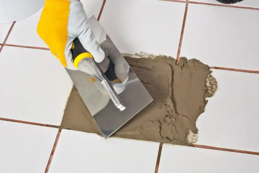 Gdzie wyrzucić kafelki po remoncie? Legalny przewodnik, uniknij kar!