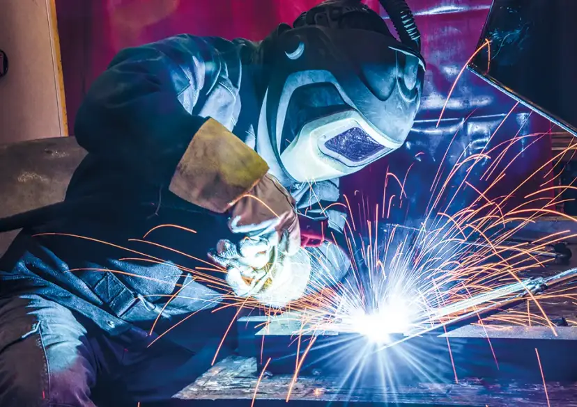 Ile godzin trwa kurs spawacza? Poznaj szczegóły i różnice