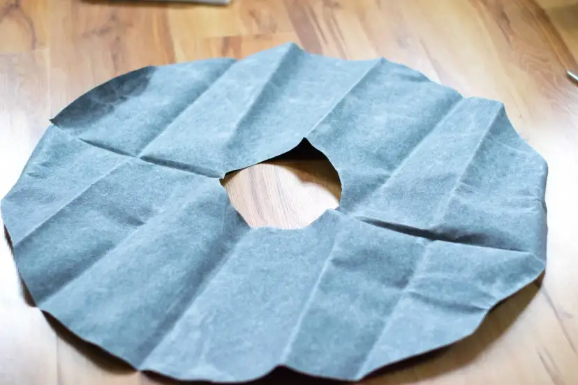 Jak z sukienki zrobić spódnicę - proste kroki, które zaskoczą każdego