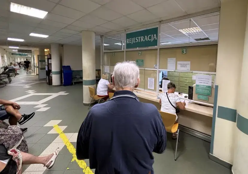 Jak zmienić przychodnię NFZ i uniknąć zbędnych opłat?