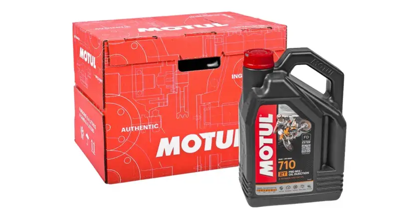 Motul 710 2T: Syntetyk estrowy czy to olej dla Ciebie?