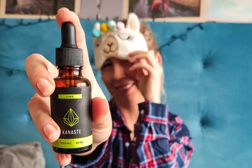 Na co pomaga olejek CBD? Odkryj jego niesamowite właściwości zdrowotne