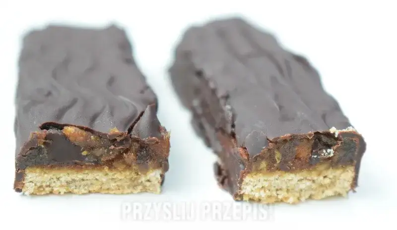 Zdrowe batony domowe: przepis, który zmienisz w 15 minut!