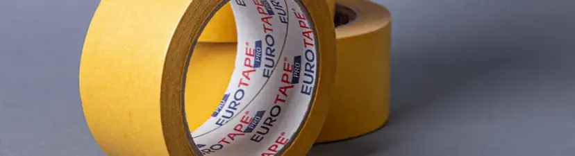 Skuteczne sposoby na to, czym zmyć taśmę dwustronną z paneli