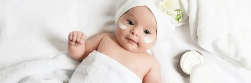 Czym smarować niemowlaka po kąpieli, aby uniknąć podrażnień?